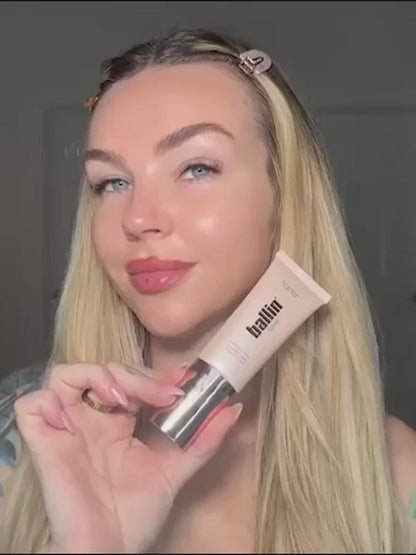 ballin’ base™ poreless primer